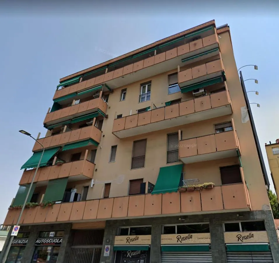 Adriano Metro & Comfort Suites - Affitti Brevi Italia ميلان