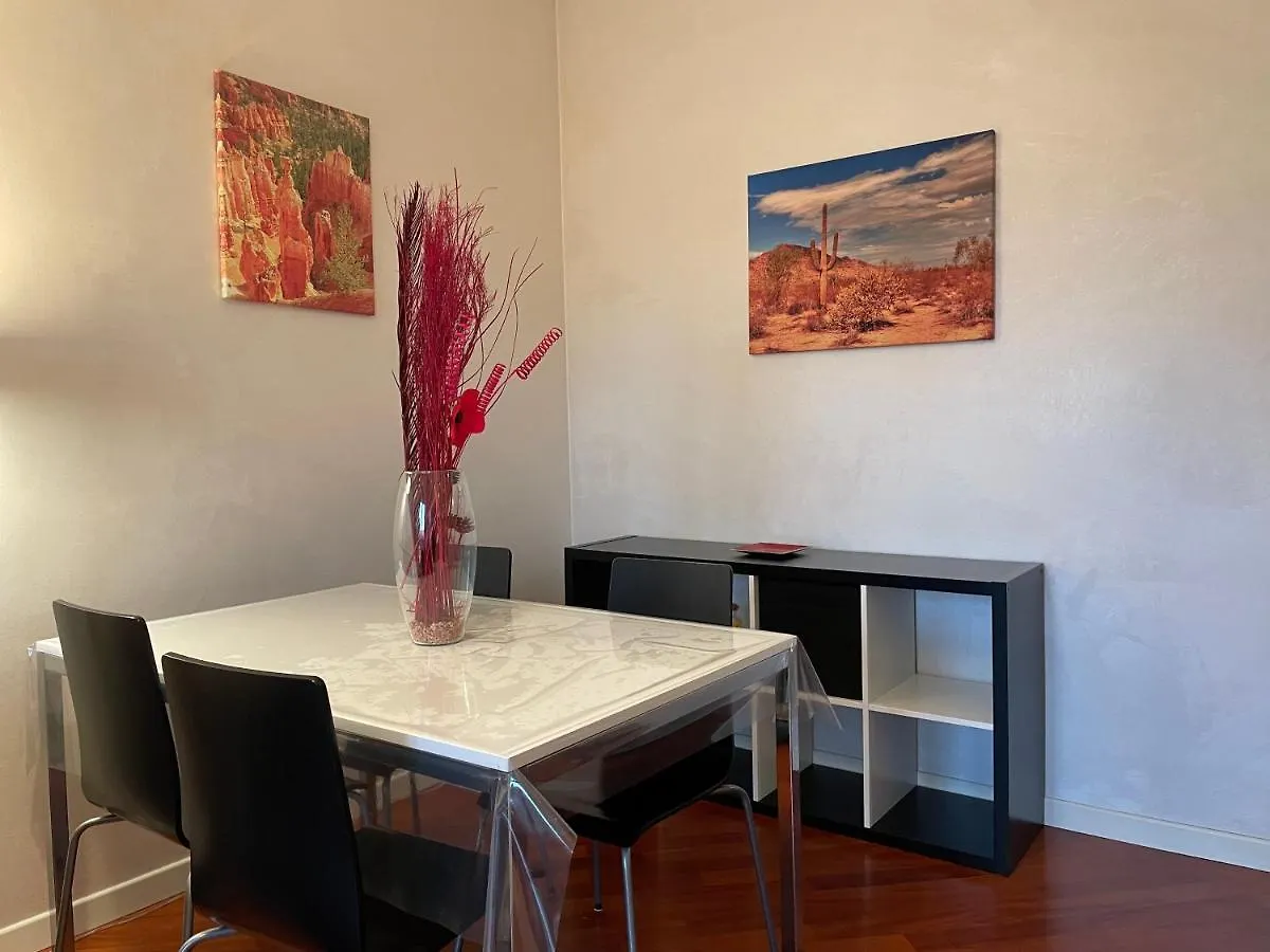 Adriano Metro & Comfort Suites - Affitti Brevi Italia Μιλάνο Διαμέρισμα