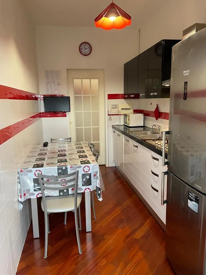 Adriano Metro & Comfort Suites - Affitti Brevi Italia Μιλάνο